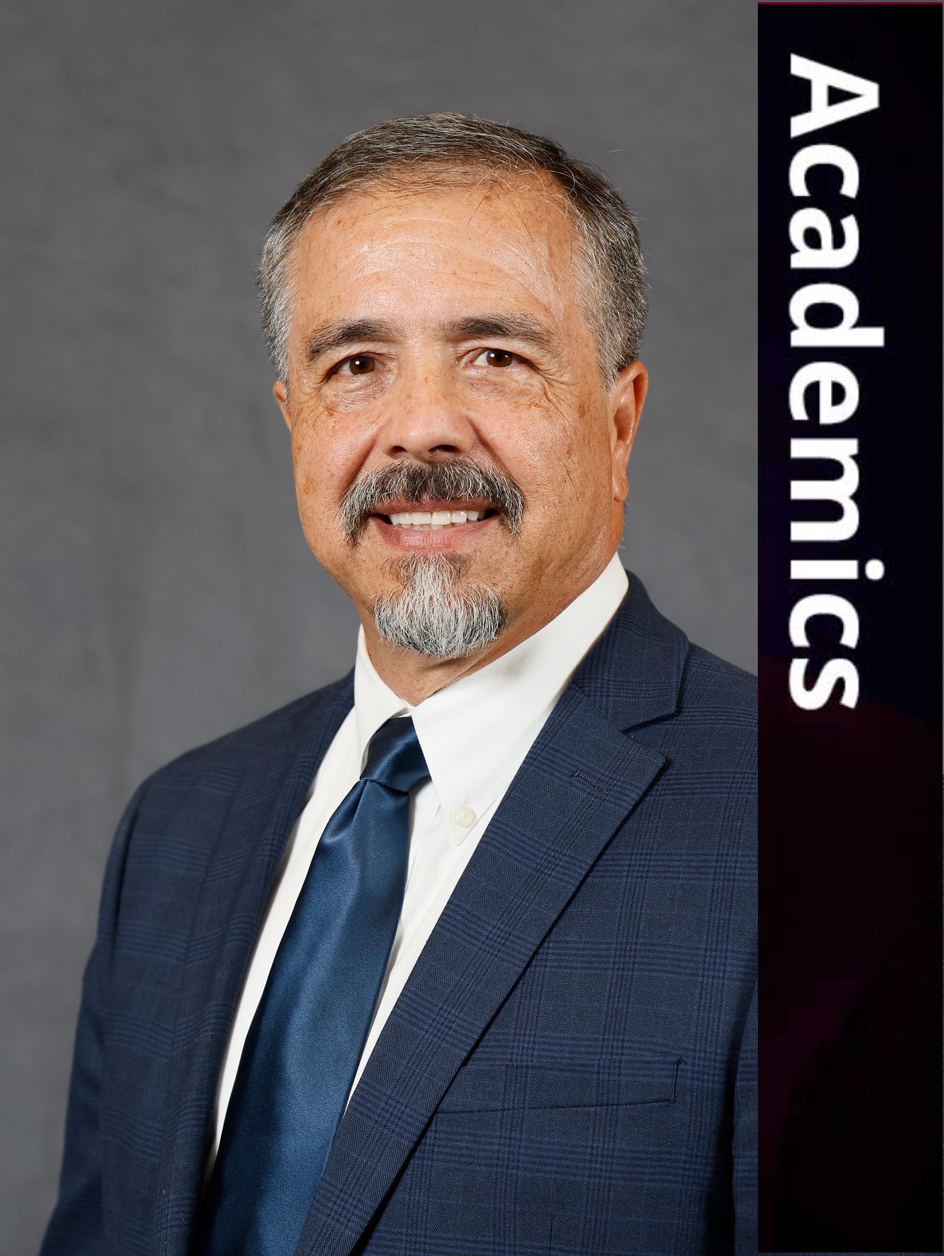 Headshot of Robert Torres